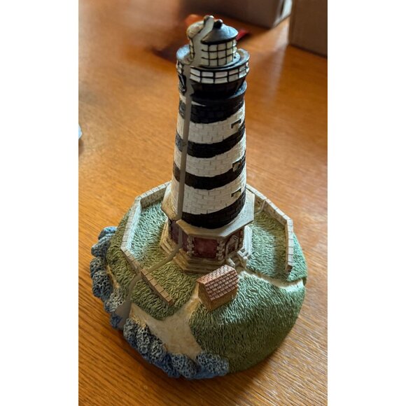 Vintage Lighthouse Bookends Shelf decoration Ocean themed Seascape Home and Livi - Picture 2 of 4